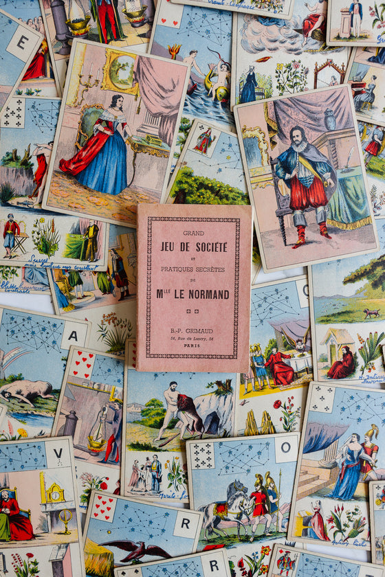 Grand Jeu de Société et Pratiques Secrètes de Mlle Le Normand