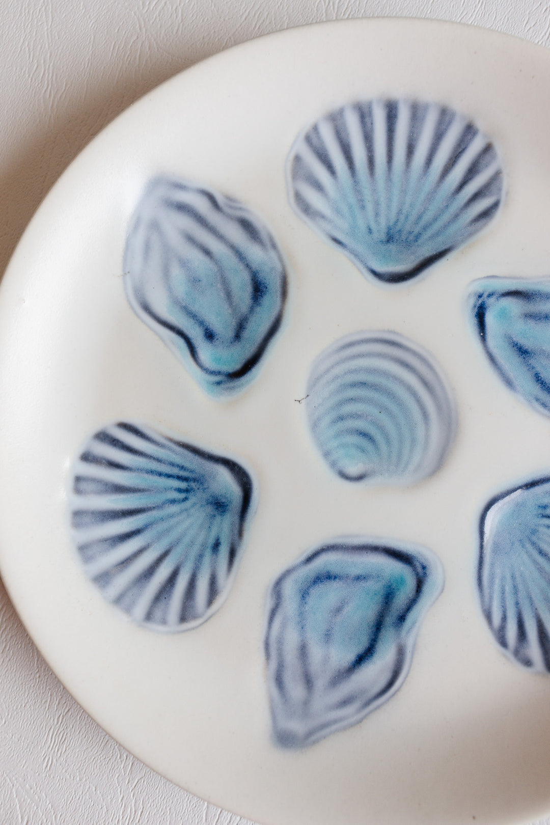 Elchinger, Soufflenheim, Alsace set of 9 oyster plates