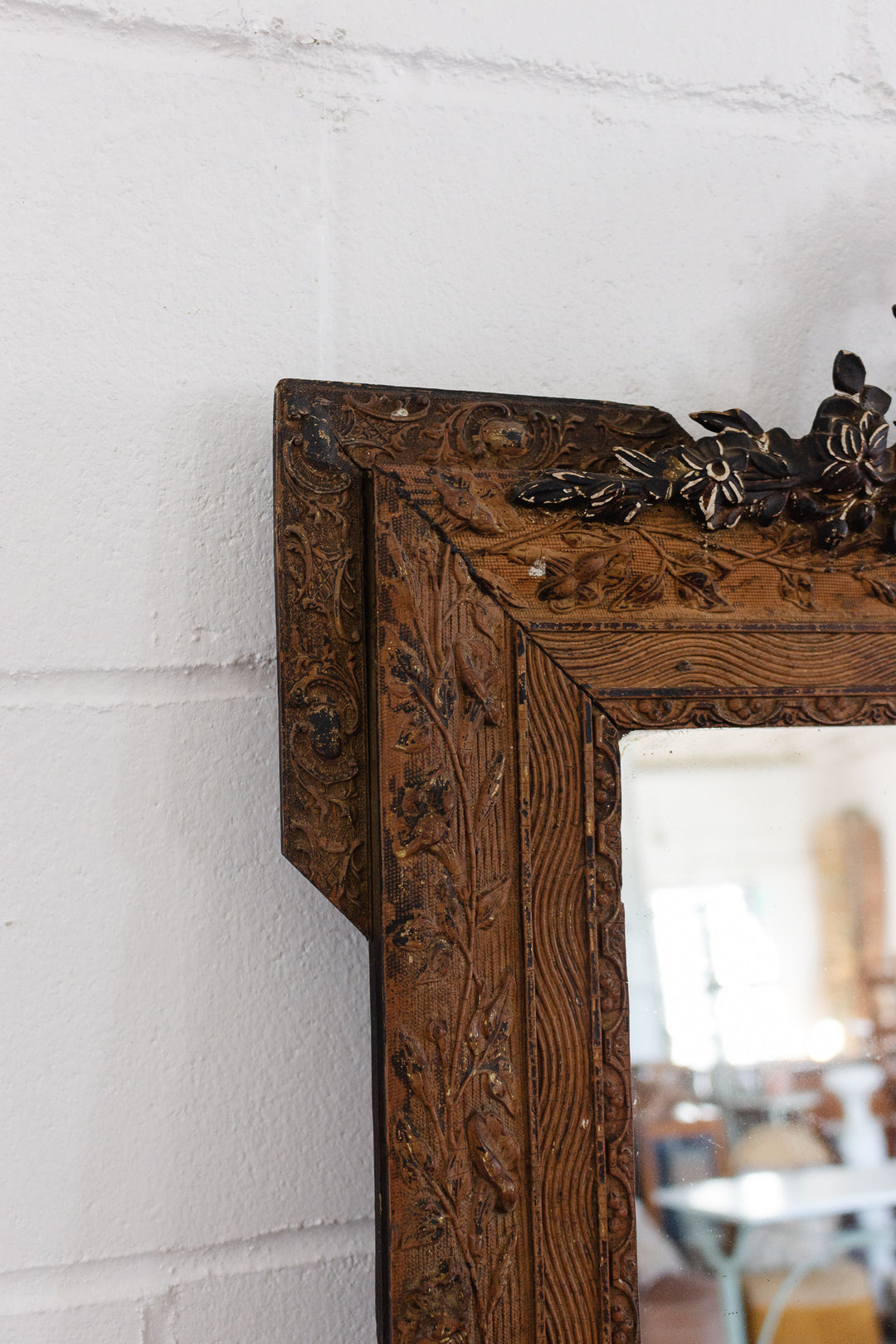 19th century french Napoleon III gilt mirror with cornice