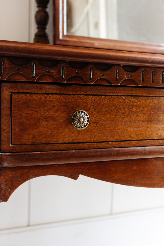 antique victorian dressing table with tilt mirror