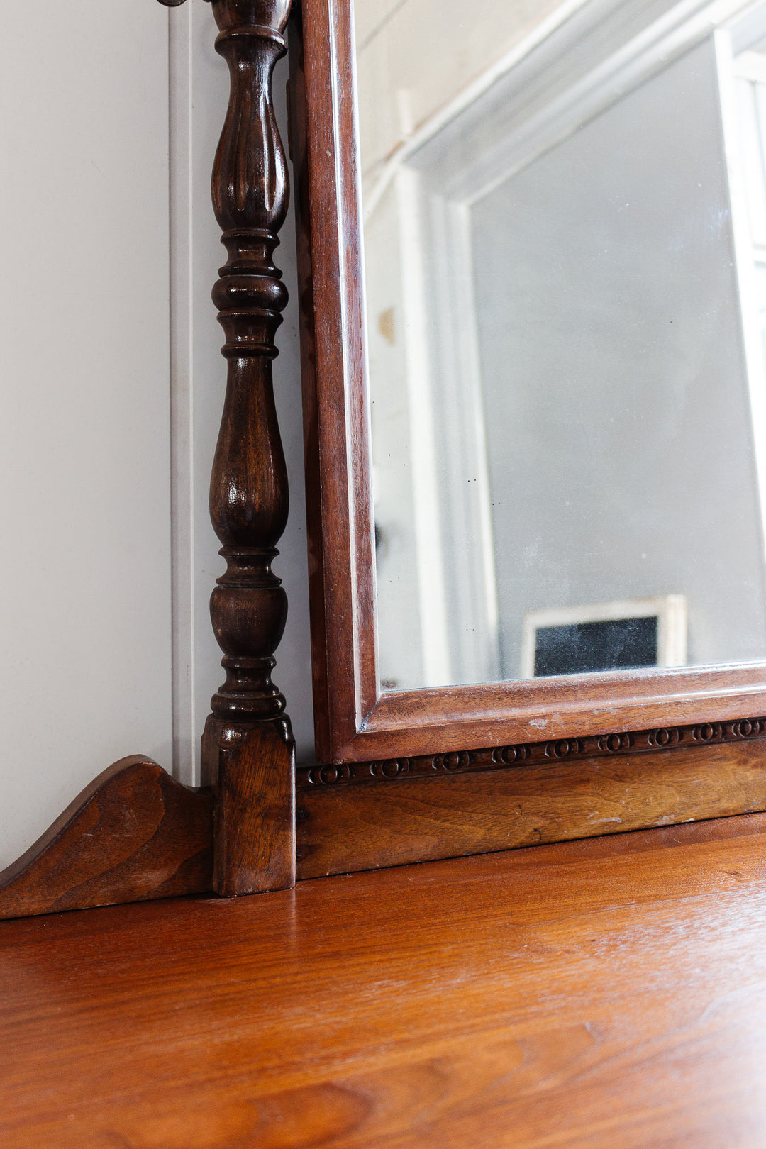 antique victorian dressing table with tilt mirror