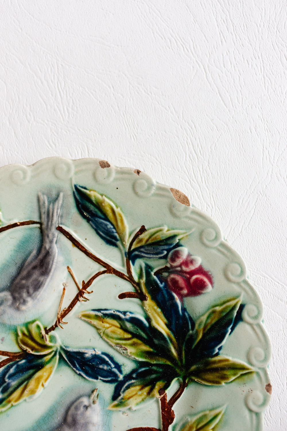 antique french majolica "oiseaux et baies" plate