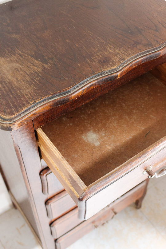 vintage french provincial chest of drawers