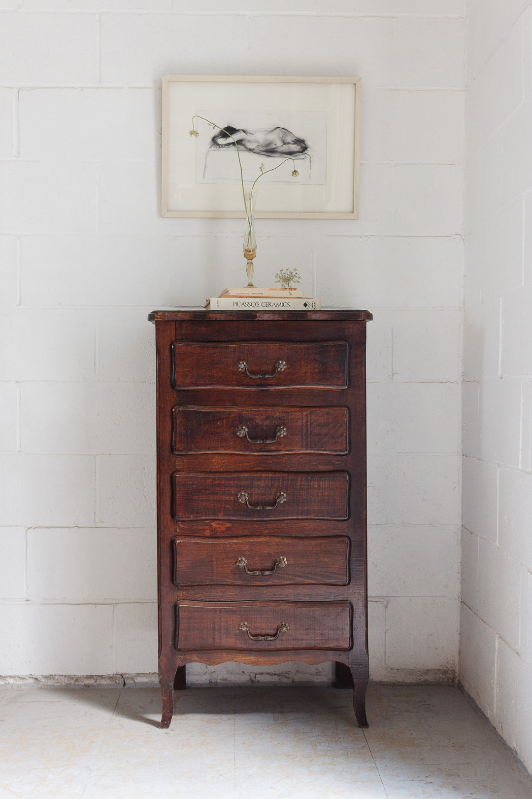 vintage french provincial chest of drawers