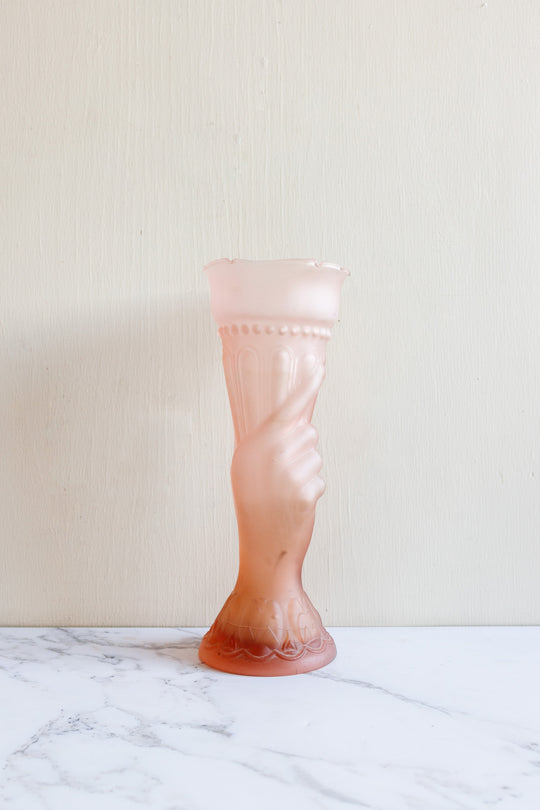 pink art deco "main et torche" glass vase