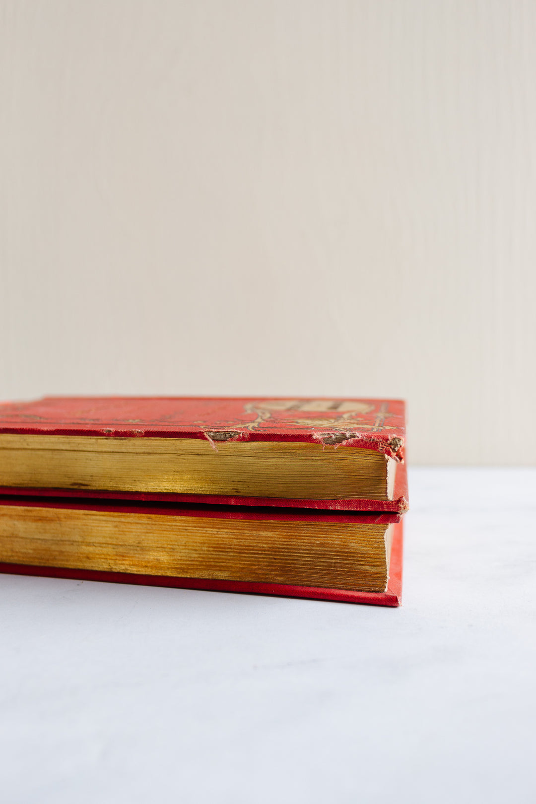 antique French hardcover books, “Bibliothèque du Petit Français”