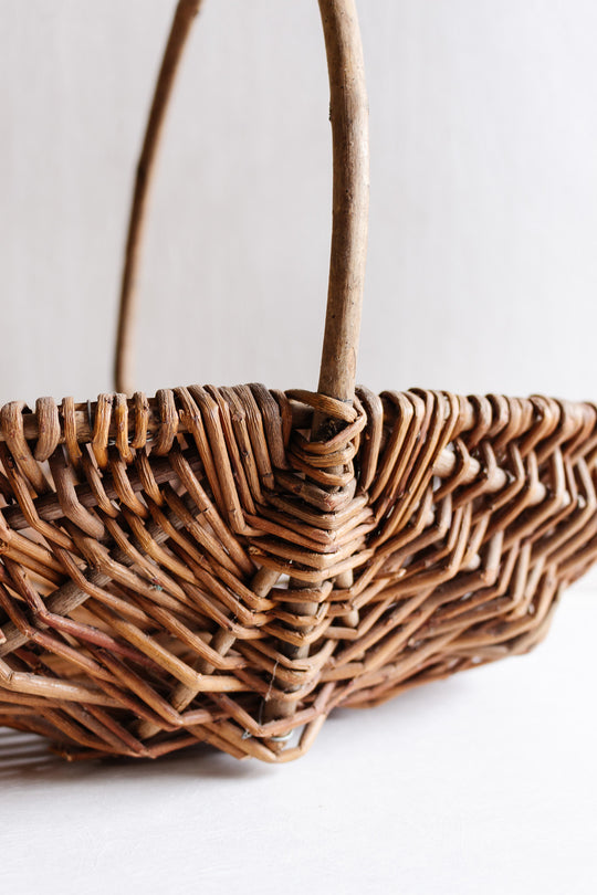 Antique french large woven panier