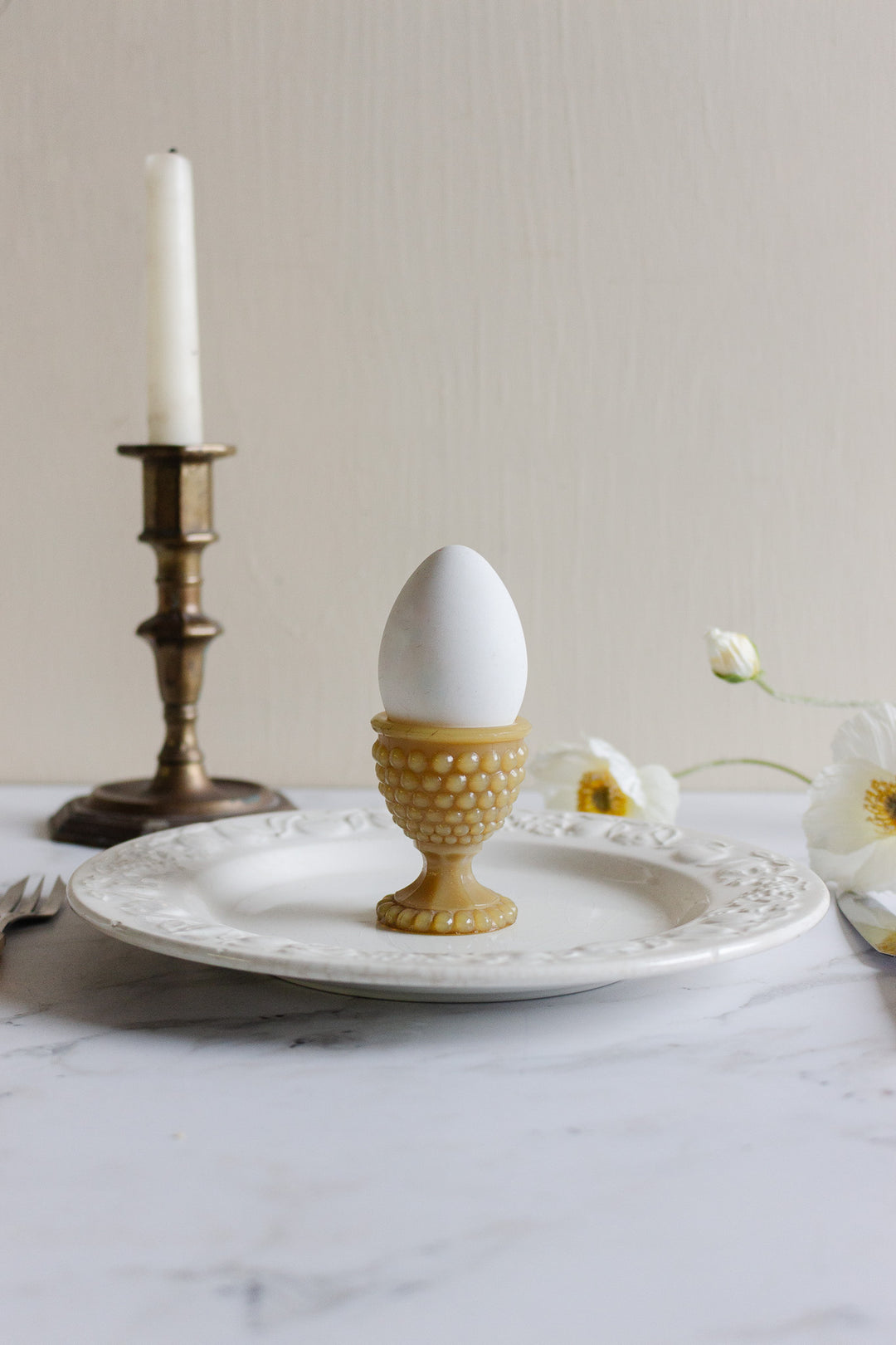 vintage hobnail mikglass egg cup