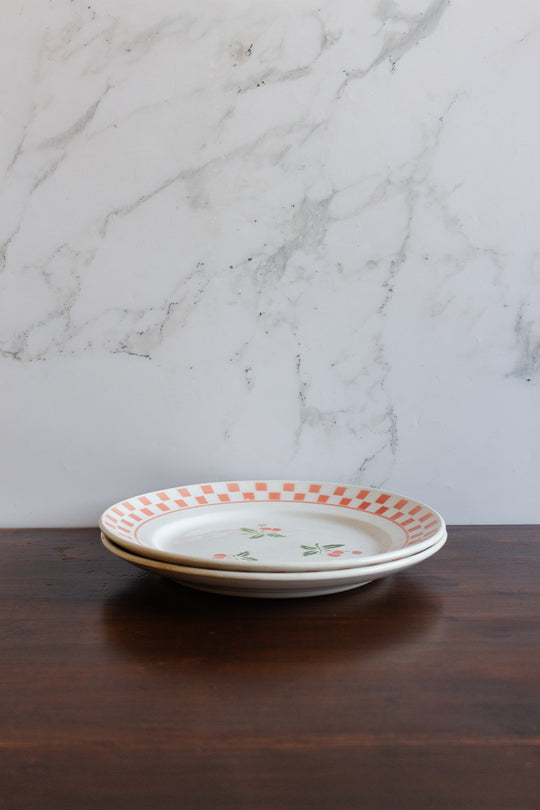 pair of french orchies "grand feu" berry & checkerboard plates