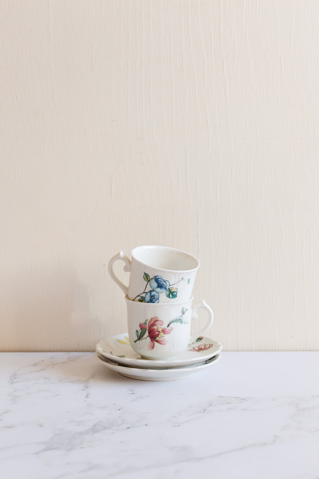 pair of villeroy and boch bouquet coffee cups and saucers