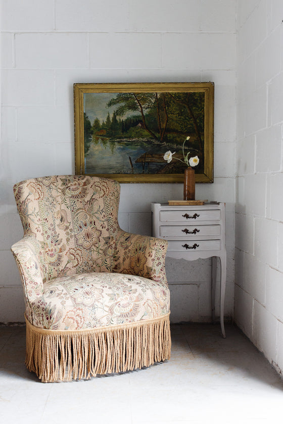 antique french fringed crapaud chair