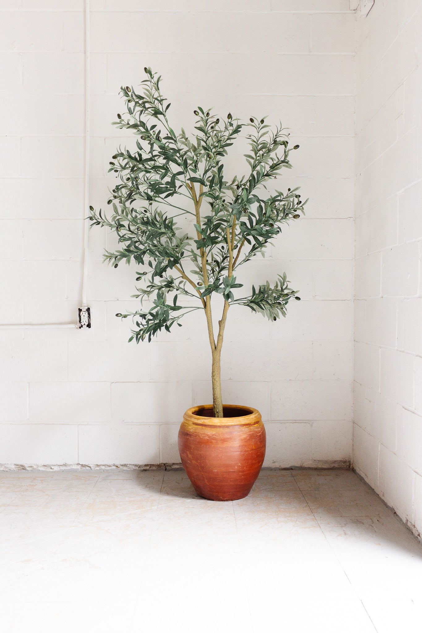 stoneware & pottery – Joliette