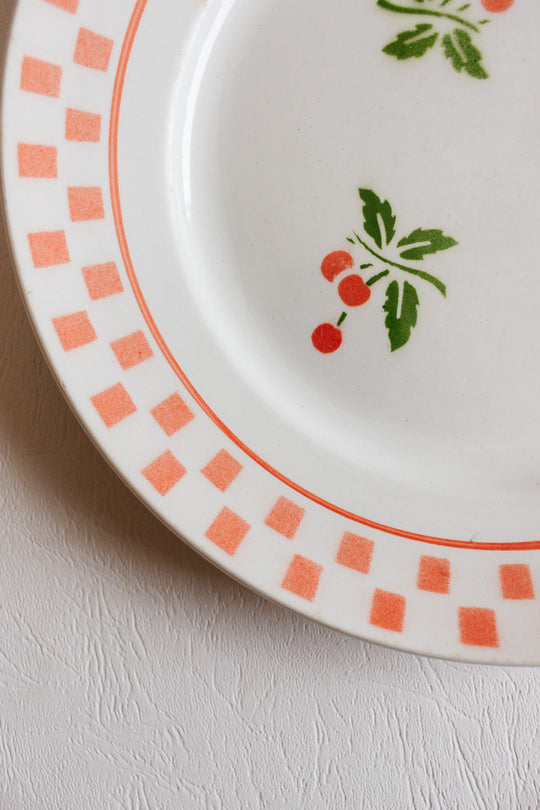 set of french orchies "grand feu" berry & checkerboard plates