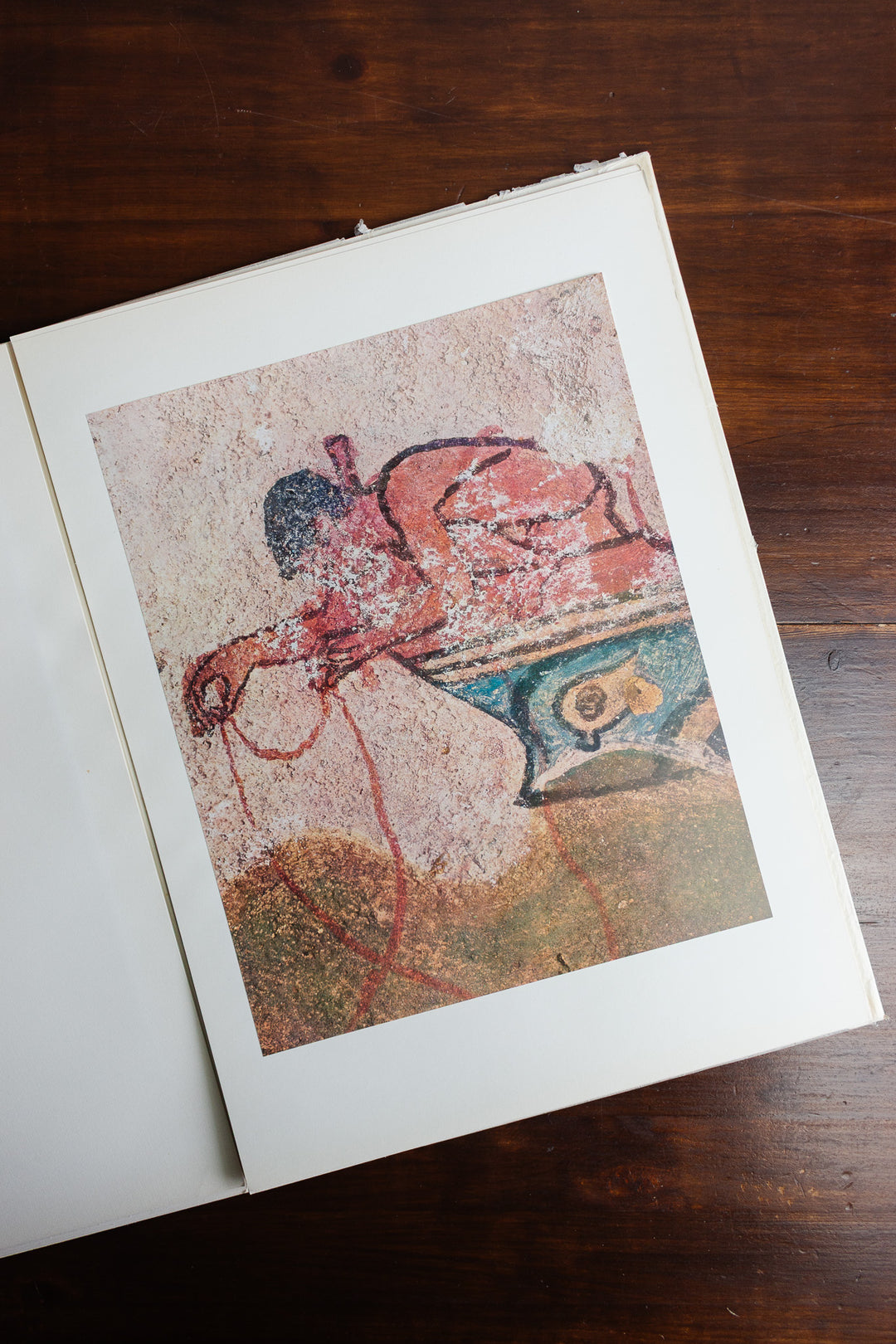 italian art book of prints "figura etrusca"