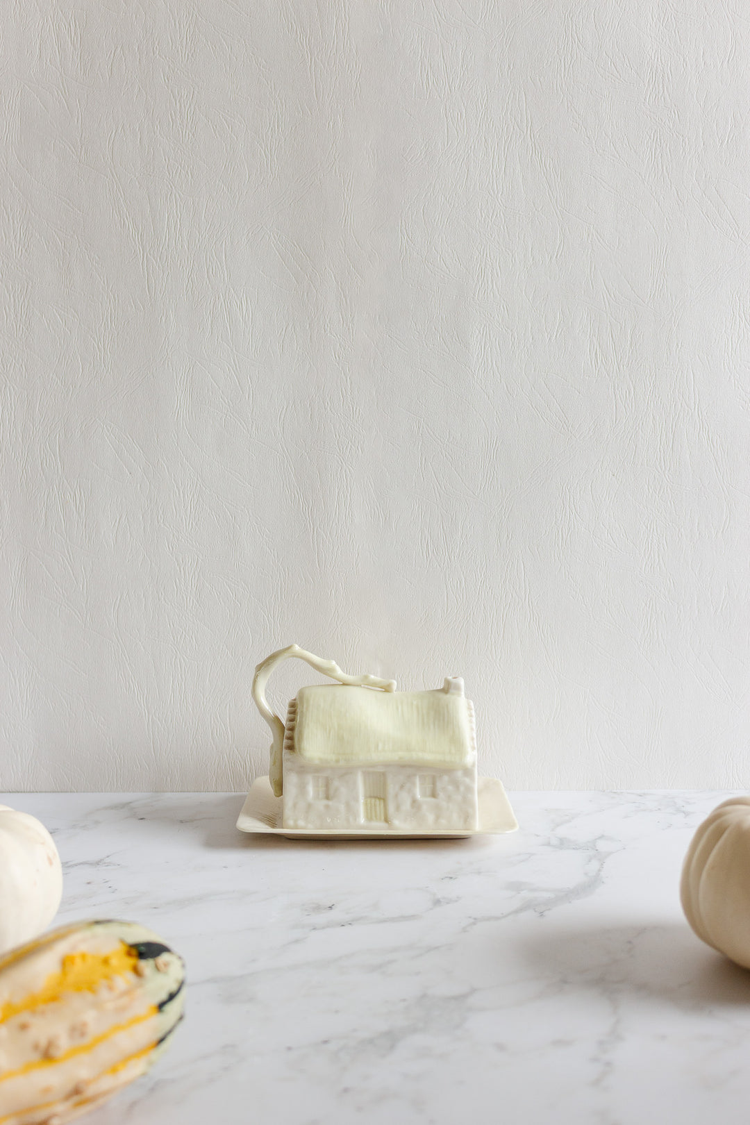 rare vintage belleek cottage covered butter dish