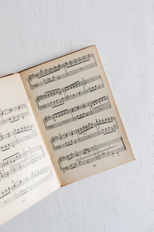 1930s french "une heure de musique" books, set of 4