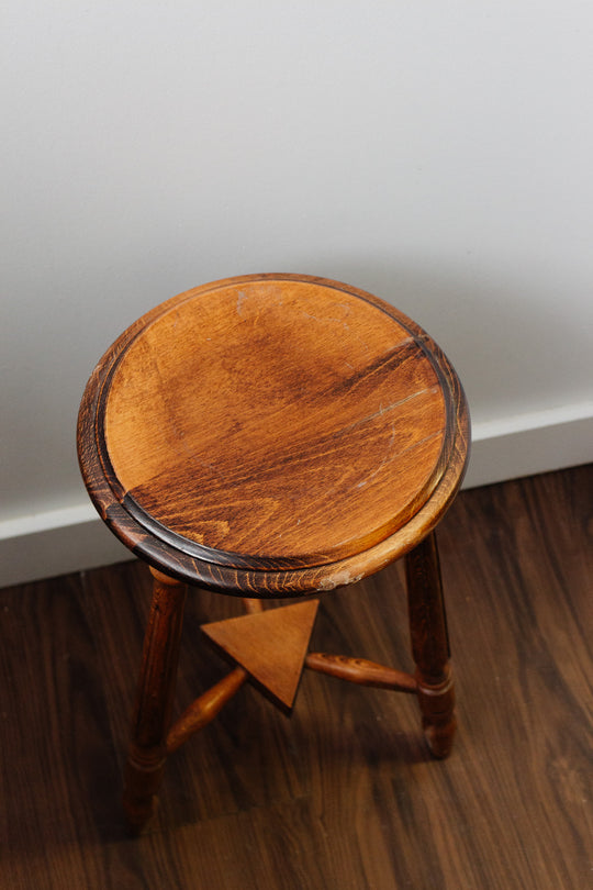 vintage french farmhouse turned leg stool
