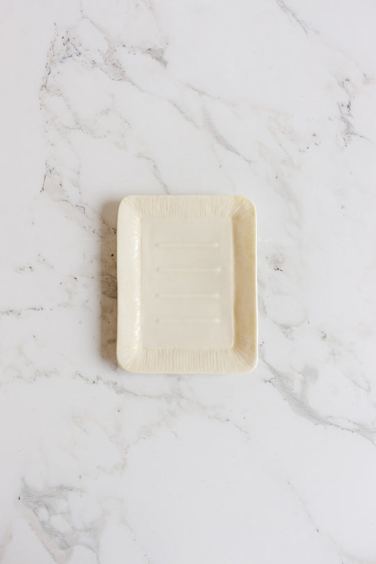 rare vintage belleek cottage covered butter dish