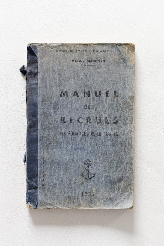 original 1952 French navy recruit manual issued by the république française, marine national