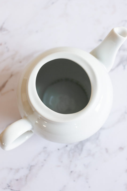 vintage French porcelain tea pot, 1 L