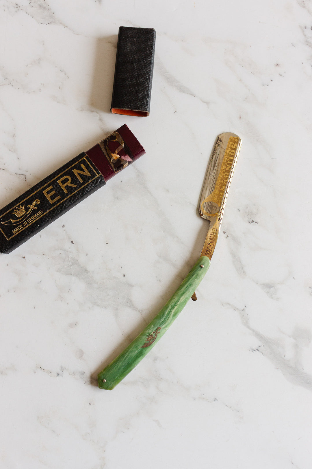 antique german ERN solingen straight razor with green celluloid handle with original box