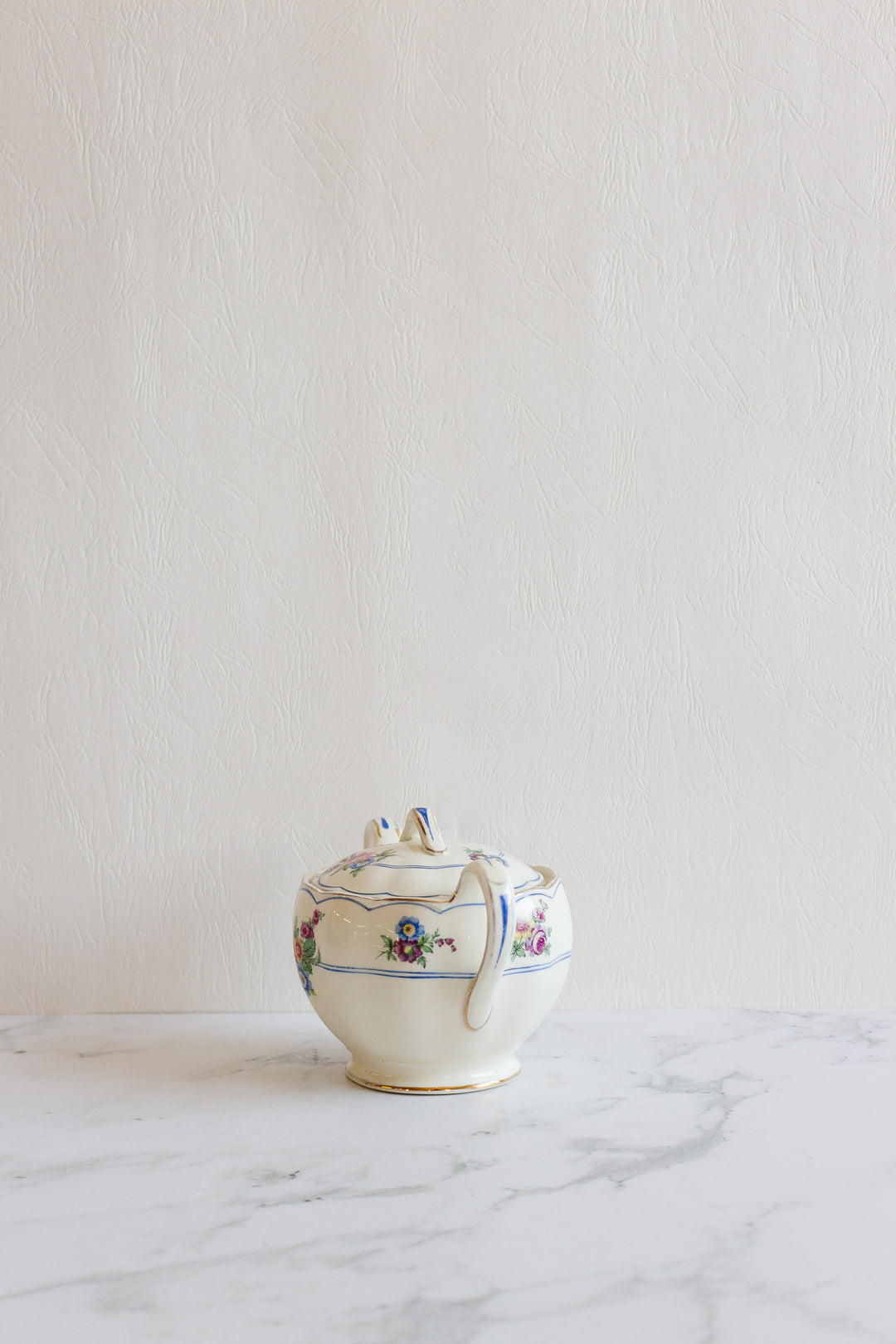 grindley England cream petals covered sugar dish