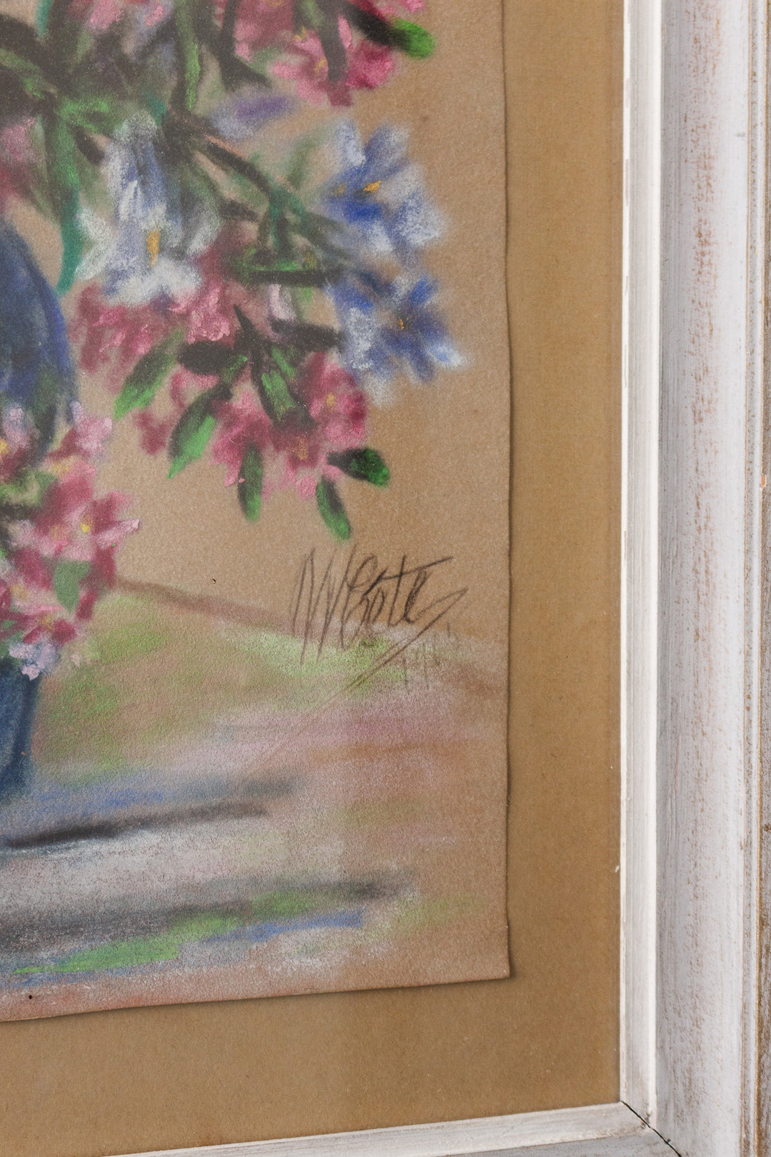 le bouquet de fleurs sur la table