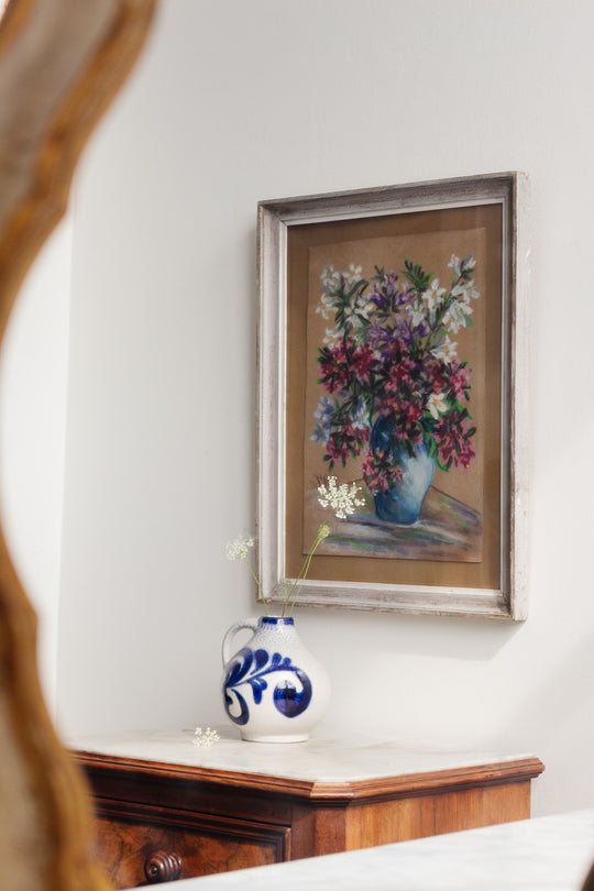 le bouquet de fleurs sur la table