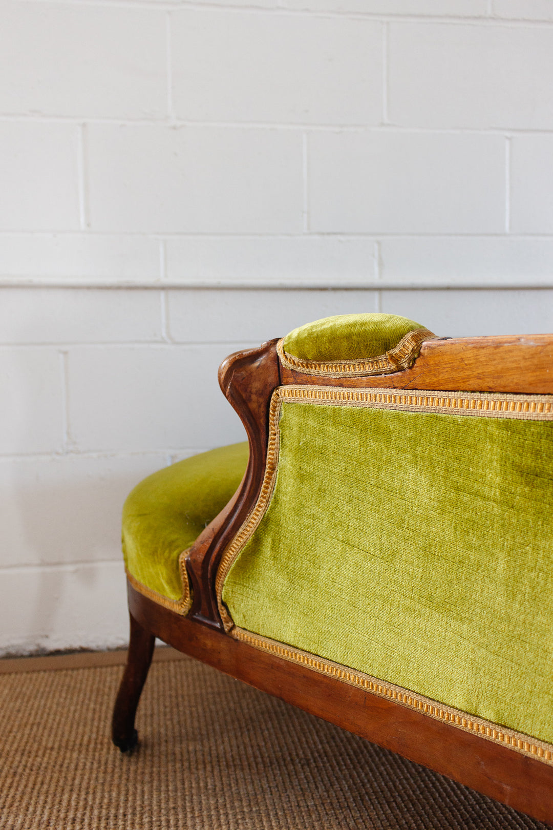 19th century Louis Philippe walnut and green velvet chaise longue