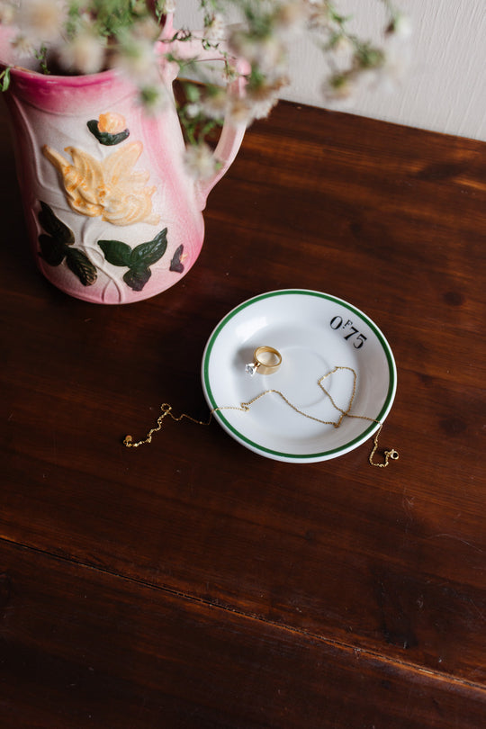 rare 18th century hand painted French bistro tip saucer 75f