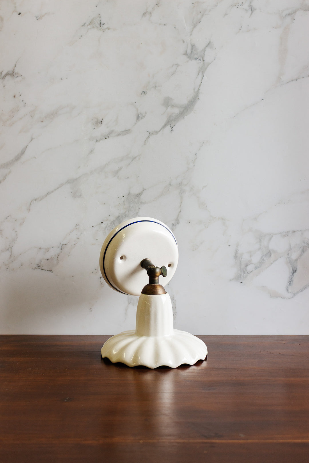vintage italian ceramic scalloped wall sconce