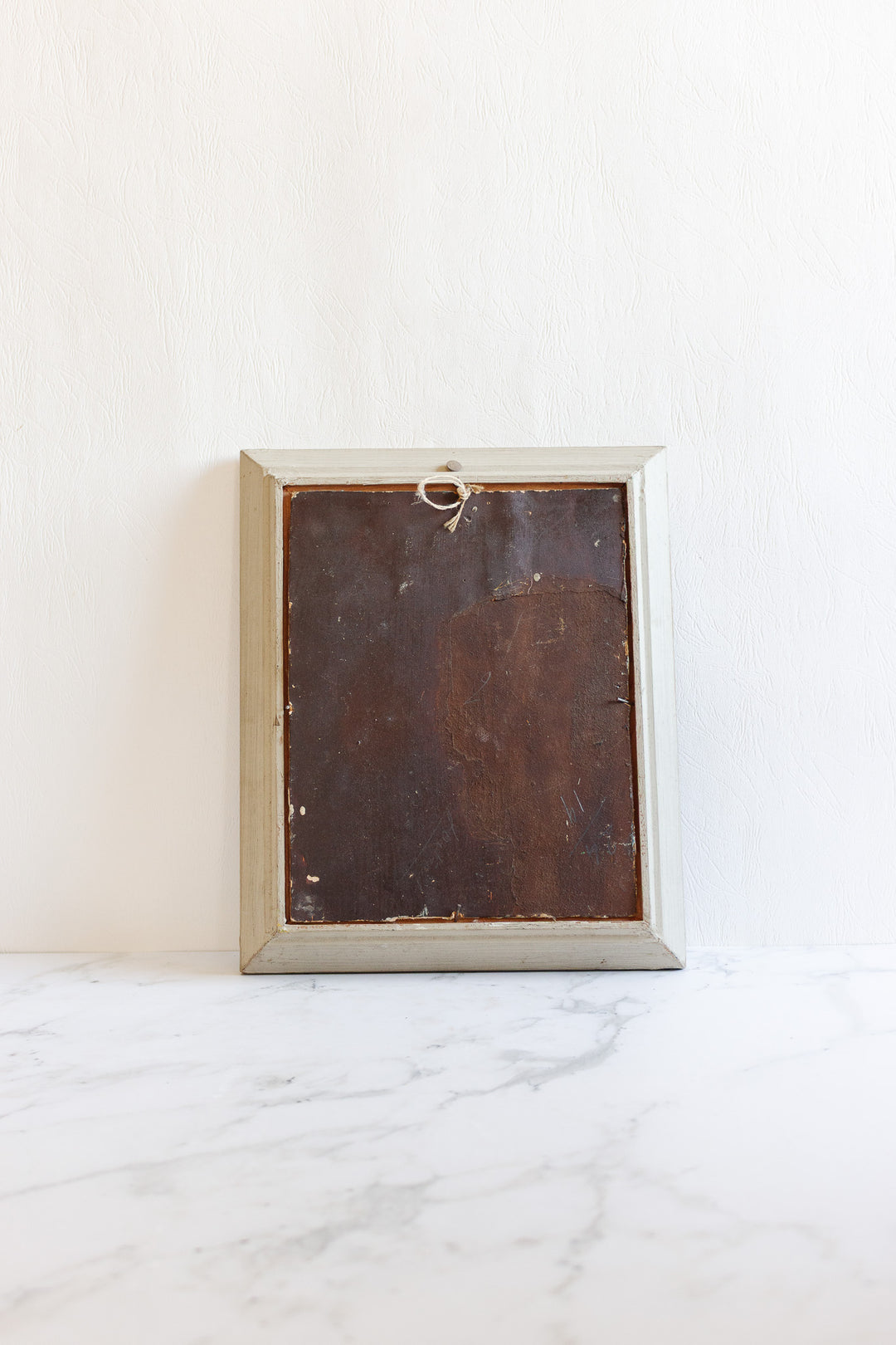 avec ses yeux fermées