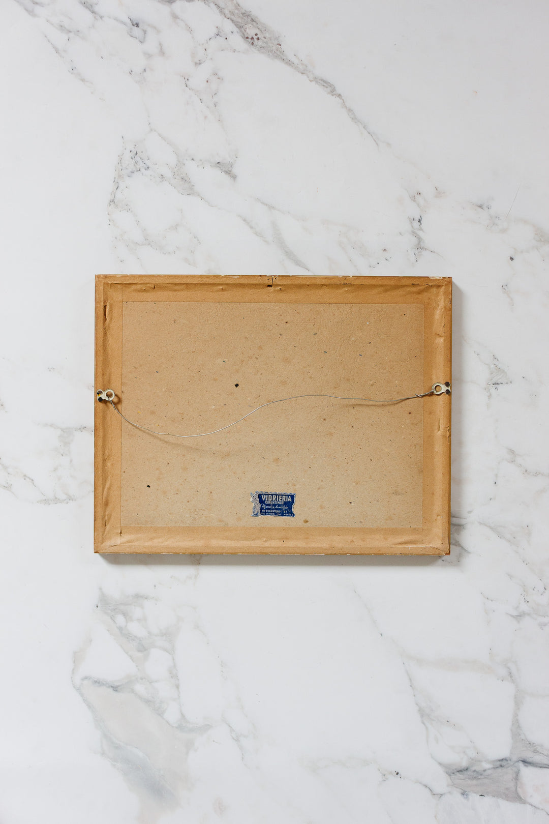 frégate française pavoisée et saluant