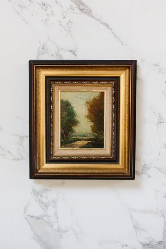 à travers les arbres