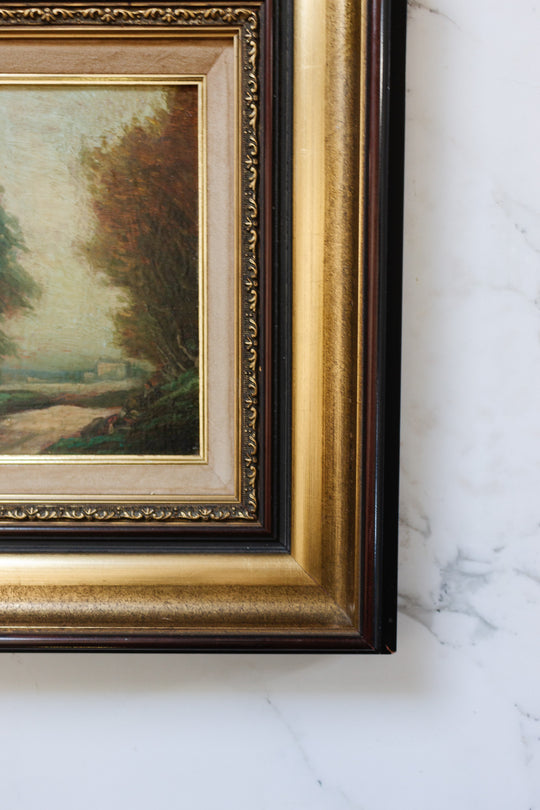 à travers les arbres