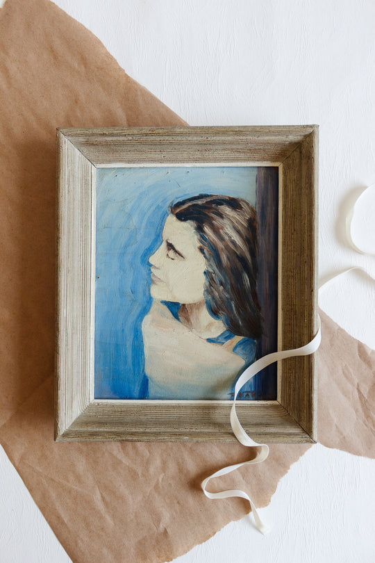 avec ses yeux fermées