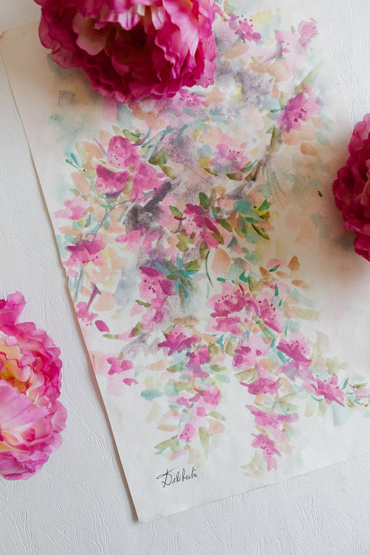 les fleurs roses suspendues