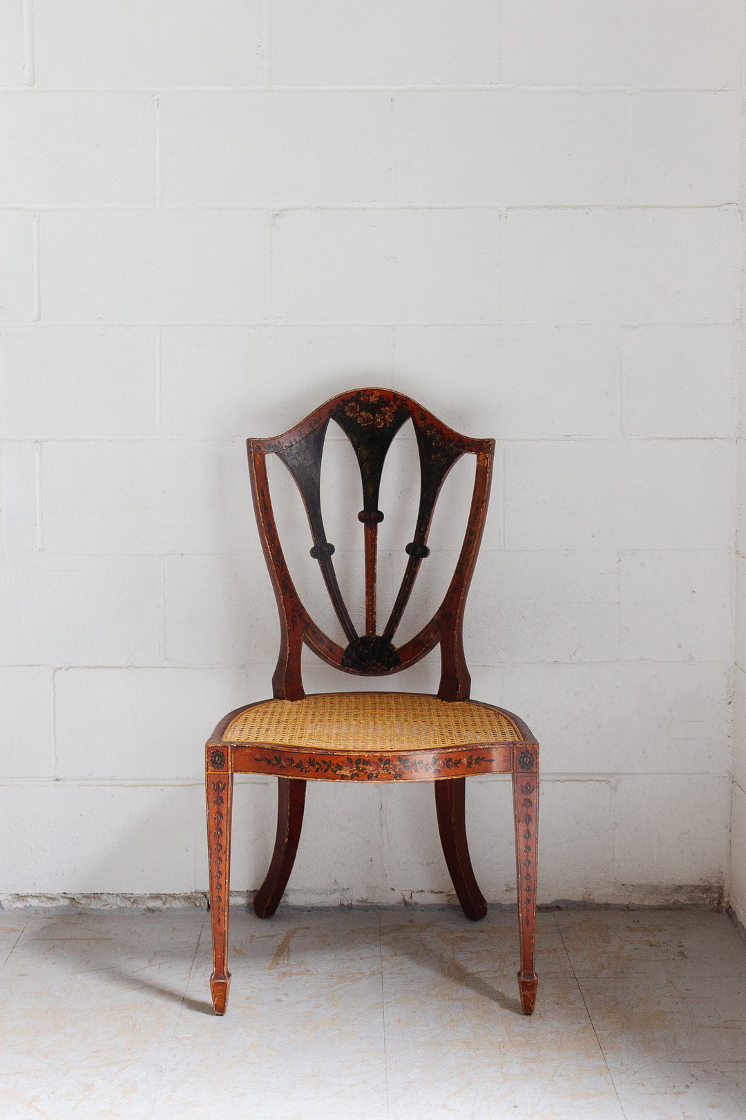antique french hepplewhite chair