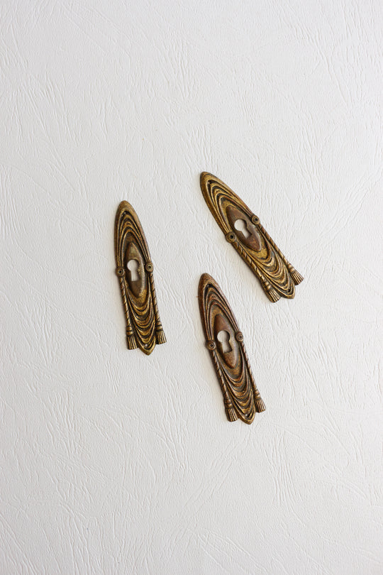 antique french keyhole escutcheon