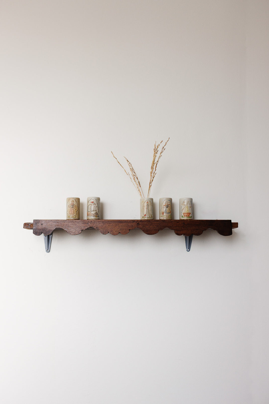 antique french scalloped oak shelf