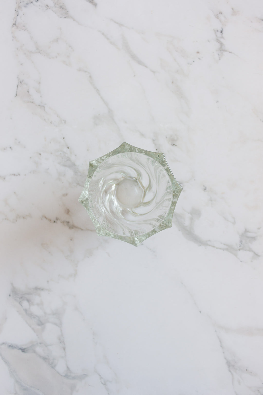 vintage french luminarc thick glass vase