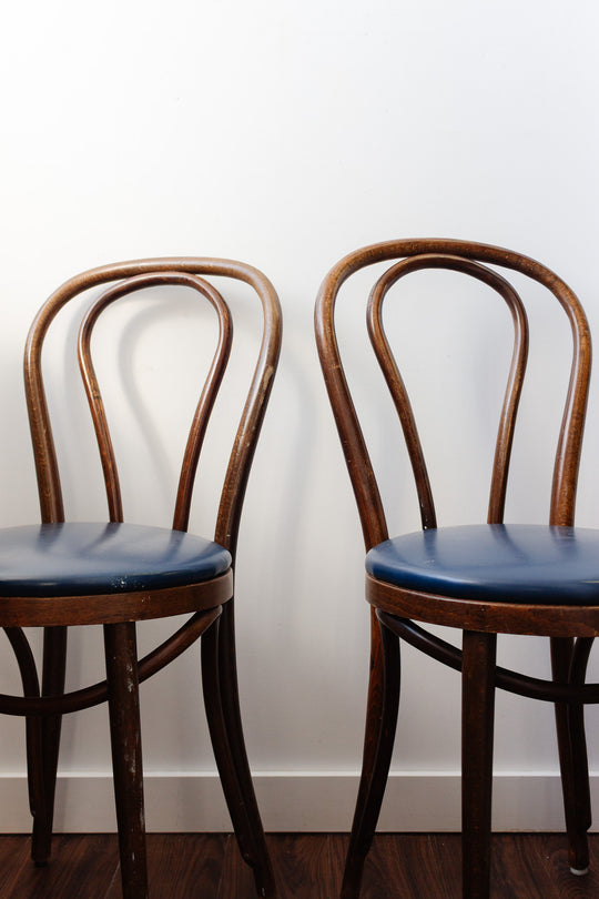 vintage pair of thonet bentwood bistro chairs
