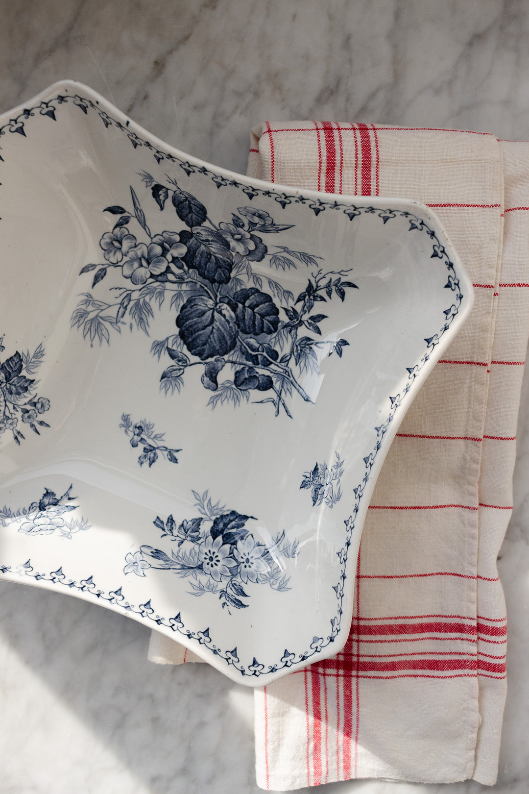 turn of the century sarreguemines "flore" square salad bowl
