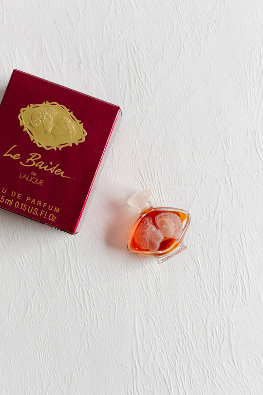 vintage collectible lalique "le baiser" perfume
