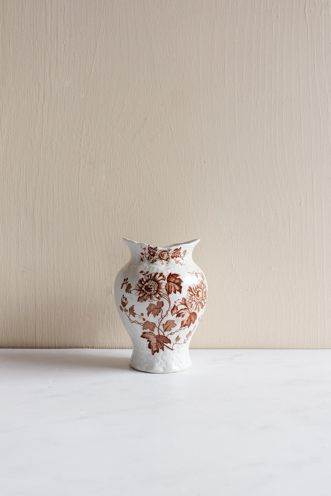 Early 20th Century English transferware vase