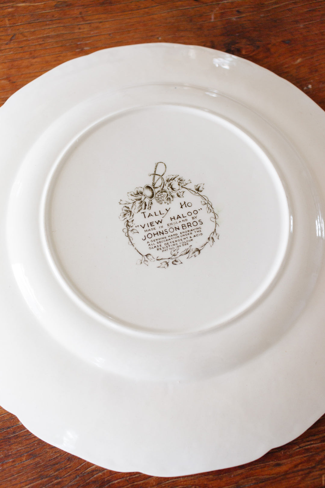 antique Johnson Bros "tally ho" fox hunt plate