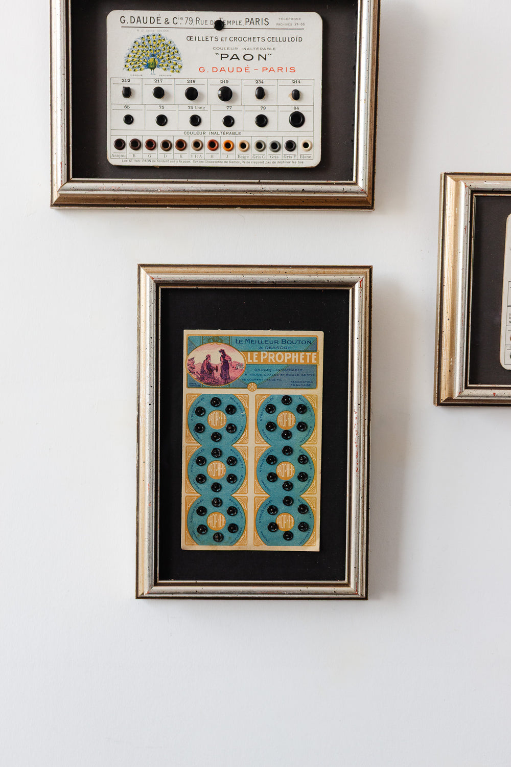 "le prophète" 1920s framed buttons