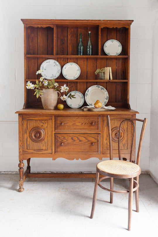 Early 20th century English oak hutch