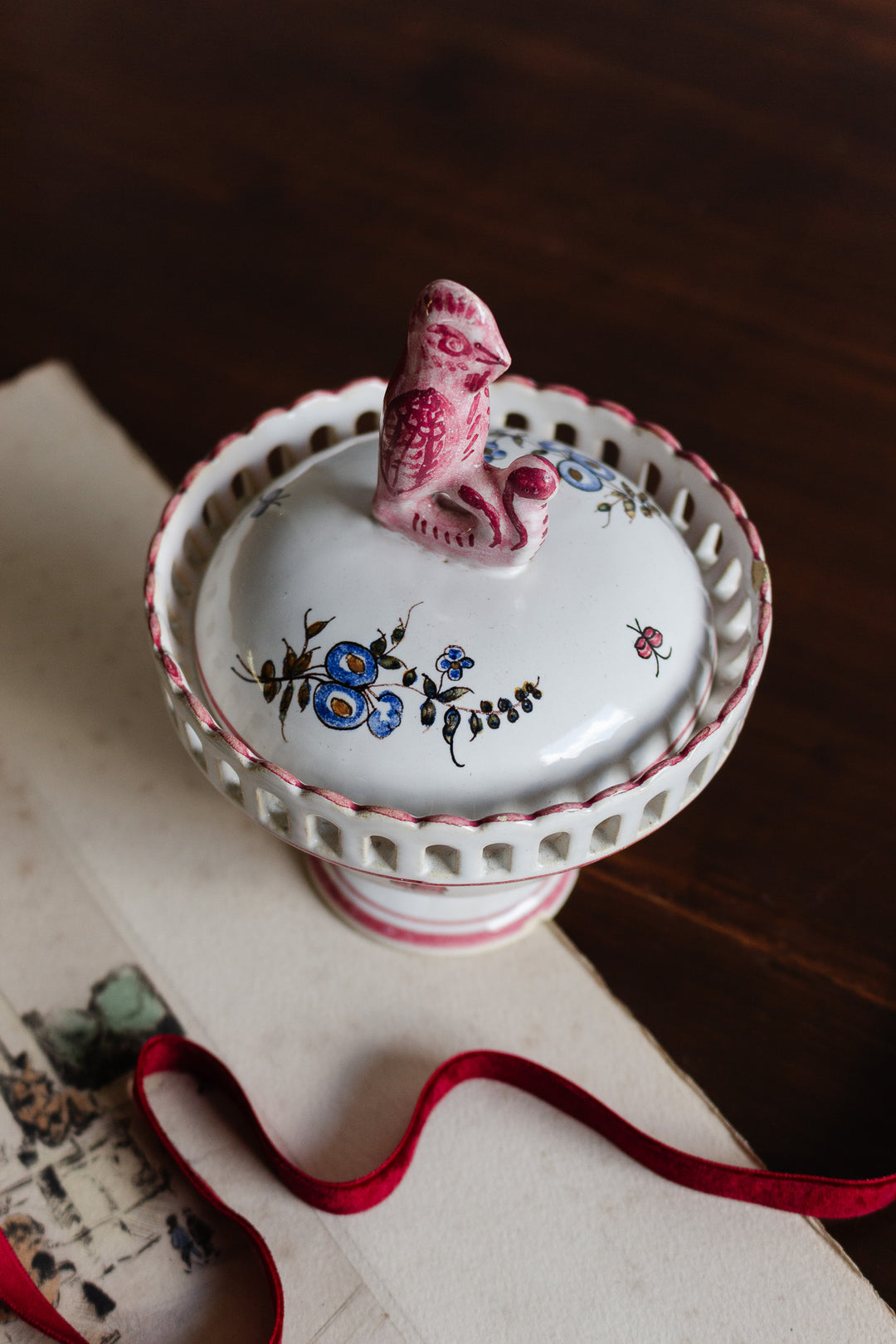 vintage french "boîte bonbonnière" with bird finial