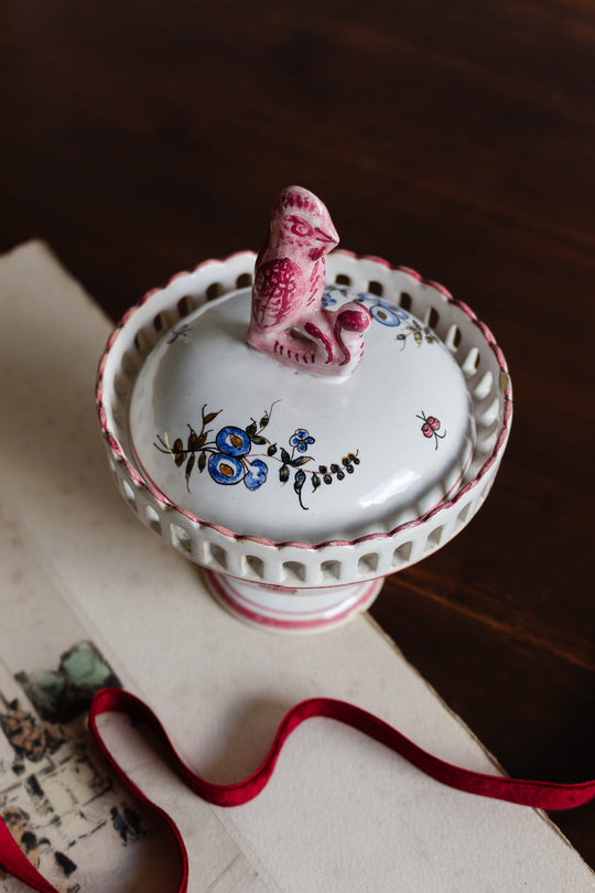 vintage french "boîte bonbonnière" with bird finial